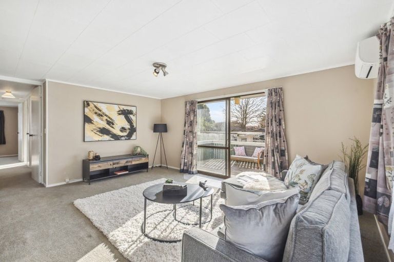 Photo of property in 2/10 Argyle Avenue, Pahurehure, Papakura, 2113