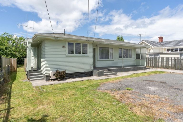 Photo of property in 16 Cassidy Street, Hamilton East, Hamilton, 3216