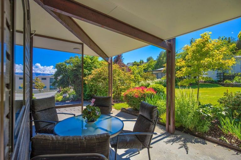 Photo of property in 36 Warren Street, Wanaka, 9305
