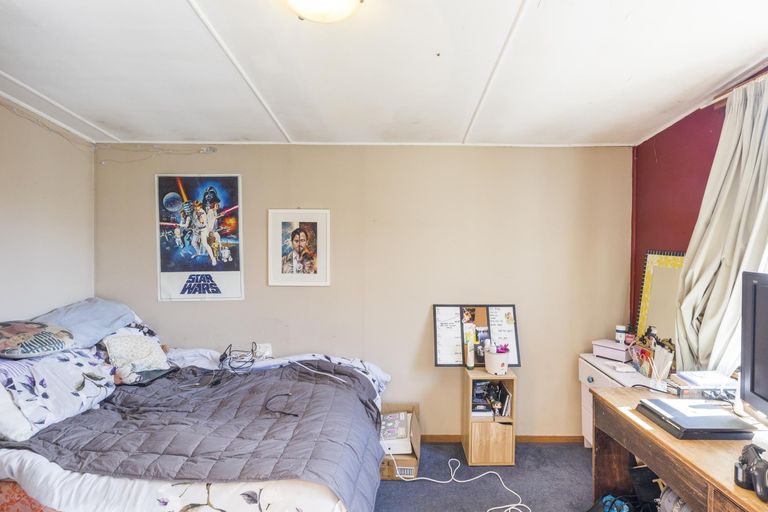 Photo of property in 18 Bryant Street, Takaro, Palmerston North, 4412