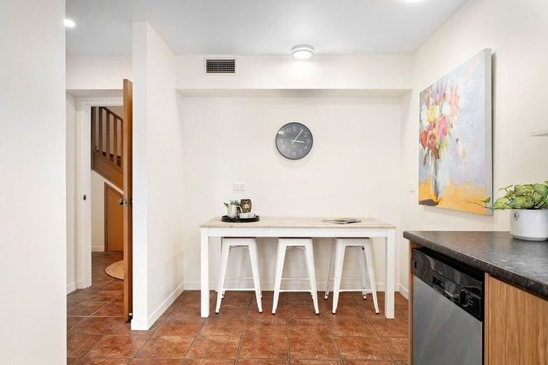 Photo of property in 4 Chamberlain Road, Karori, Wellington, 6012