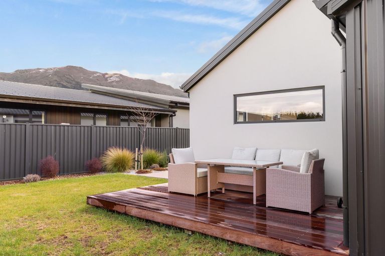 Photo of property in 49 Longview Drive, Lake Hawea, 9382