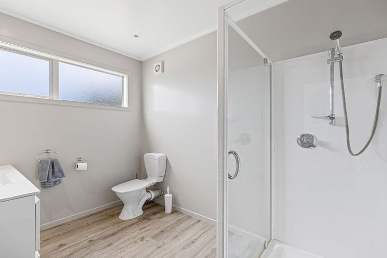 Photo of property in 100 Wingatui Road, Mosgiel, 9024