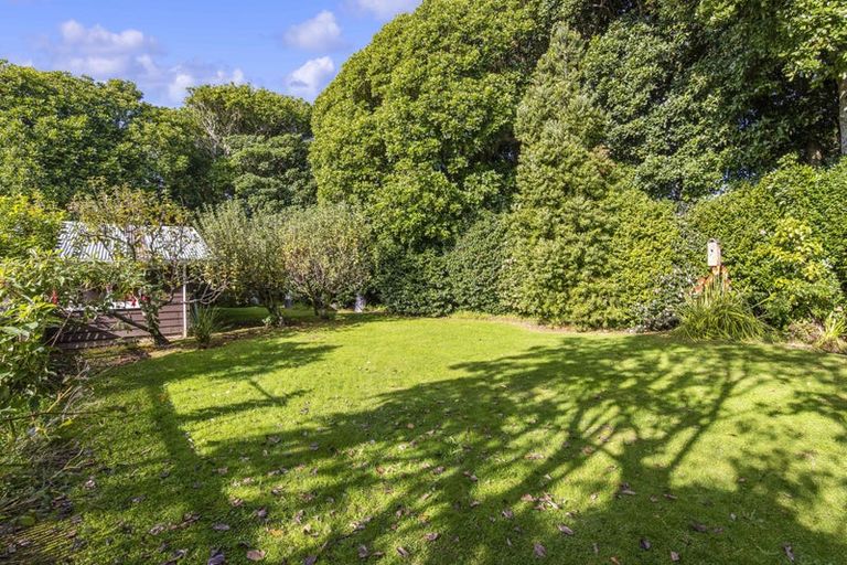 Photo of property in 46 Kohekohe Road, Waikanae, 5036