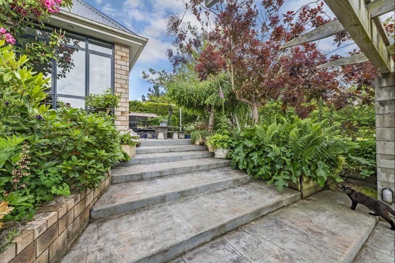 Photo of property in 2 Somerset Drive, Oxford, 7495