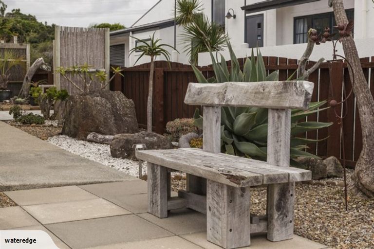 Photo of property in 8 Papaka Road, Ngunguru, Whangarei, 0173