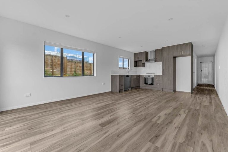 Photo of property in 99a Mahia Road, Wattle Downs, Auckland, 2103