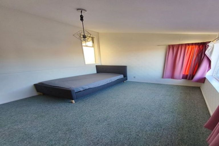 Photo of property in 39b Parkvale Road, Karori, Wellington, 6012