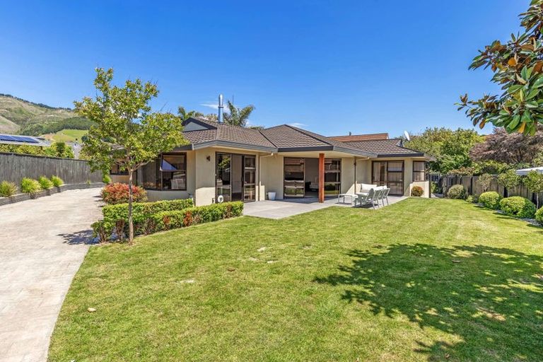 Photo of property in 10 James Place, Richmond, 7020