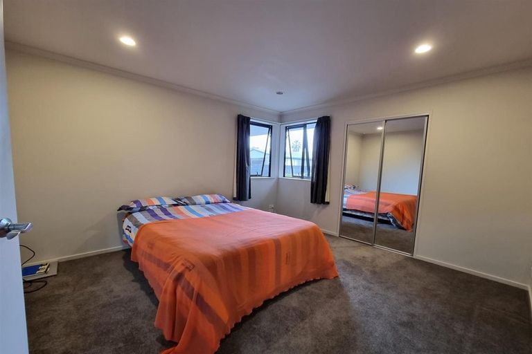 Photo of property in 23a Kelvin Road, Papakura, 2110