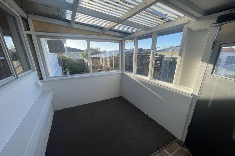 Photo of property in 132 Cascades Road, Pakuranga Heights, Auckland, 2010