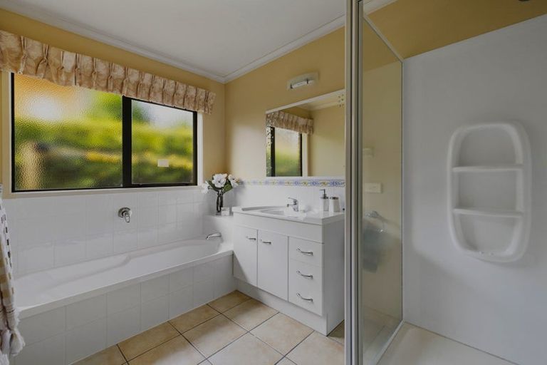 Photo of property in 1 Orchid Place, Ohauiti, Tauranga, 3112