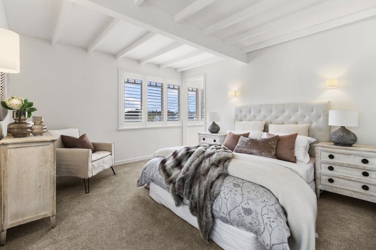 Photo of property in 1 Grove Road, Devonport, Auckland, 0624