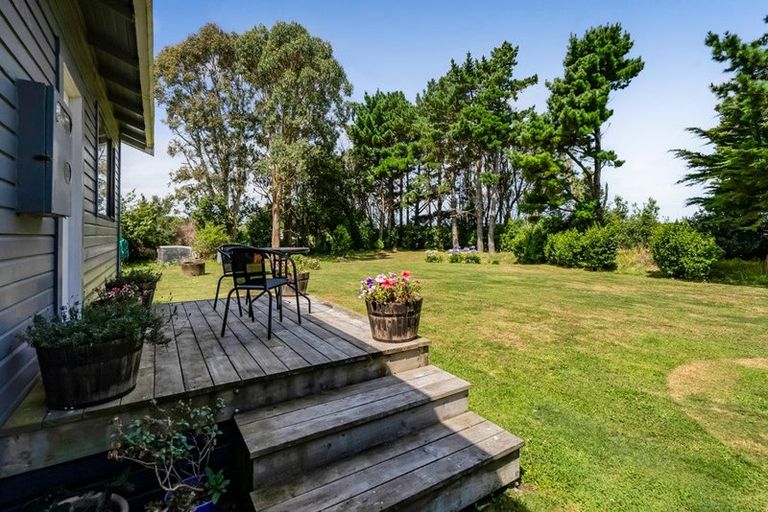 Photo of property in 2952 Eltham Road, Opunake, 4682