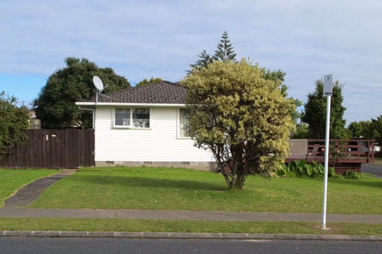 Photo of property in 9 Woburn Street, Mangere East, Auckland, 2024