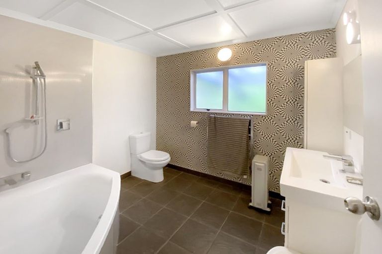 Photo of property in 10 D'arcy Road, Bastia Hill, Whanganui, 4500