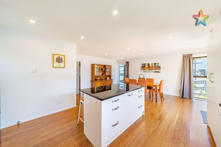 Photo of property in 4 Protea Street, Maungaraki, Lower Hutt, 5010