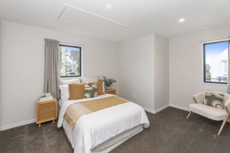Photo of property in 37 Rhodes Street, Merivale, Christchurch, 8014