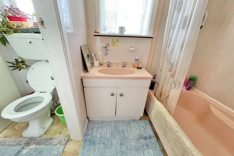 Photo of property in 21 Philip Street, Tokoroa, 3420