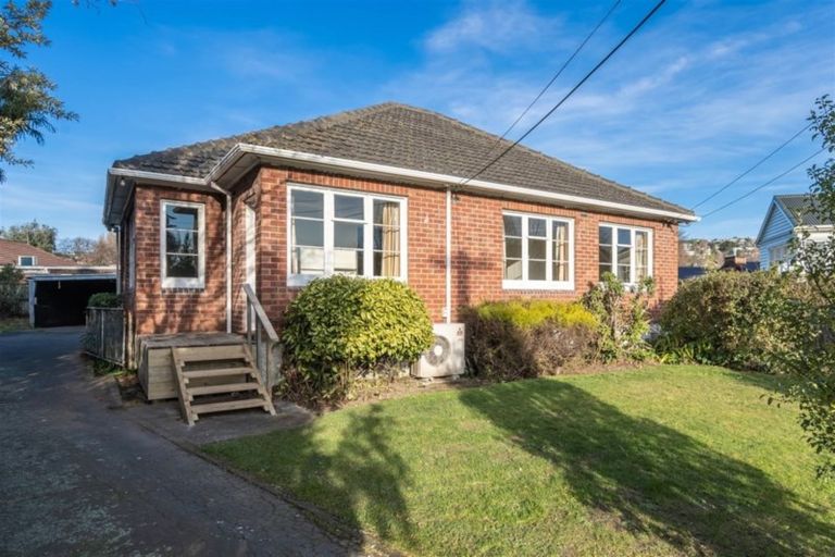 Photo of property in 5 Holcombe Place, Somerfield, Christchurch, 8024