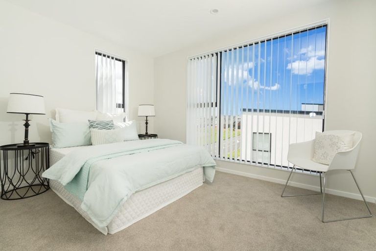 Photo of property in 35 Hinonga Loop, Silverdale, 0932