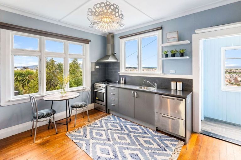 Photo of property in 33 Forfar Street, Clyde Hill, Dunedin, 9011