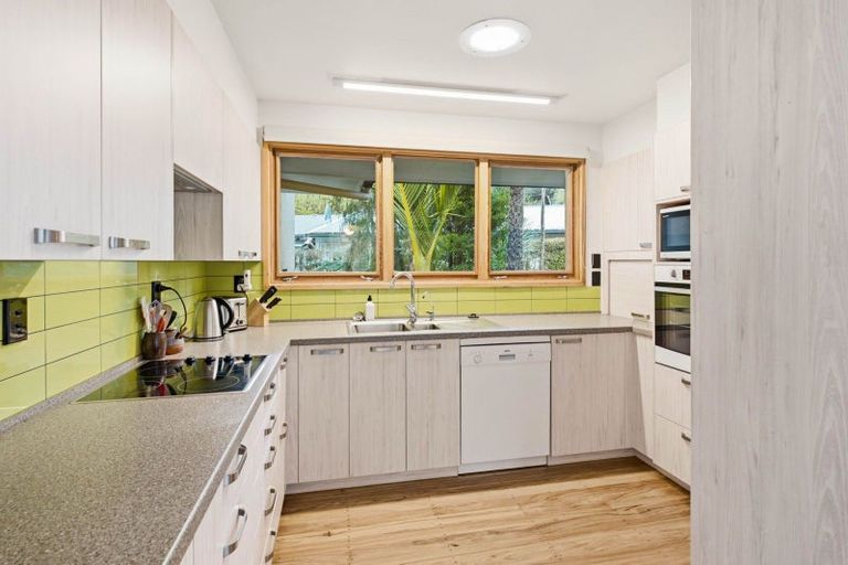 Photo of property in 52 Irvine Road, The Cove, Dunedin, 9077