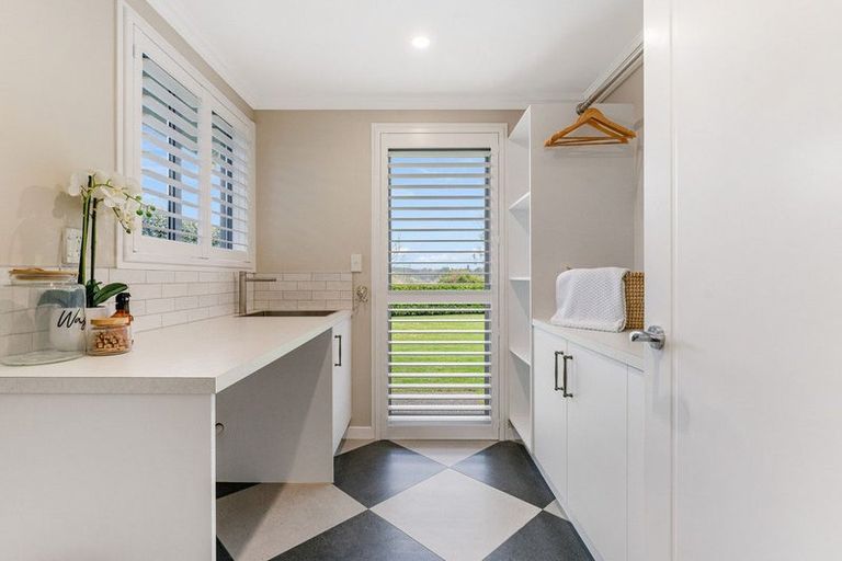 Photo of property in 28 Garvan Glen, Pyes Pa, Tauranga, 3112