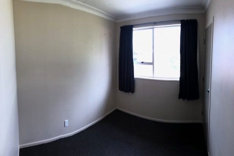 Photo of property in 15 Burns Street, Kew, Invercargill, 9812