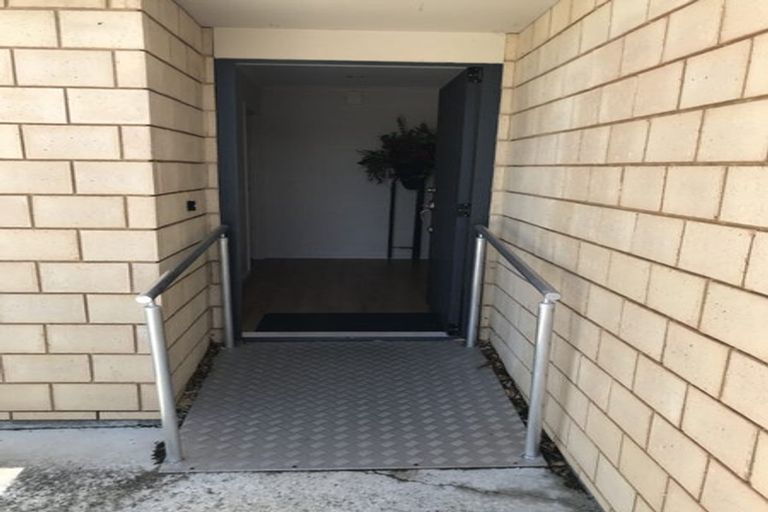 Photo of property in 2a Wilding Avenue, Marewa, Napier, 4110