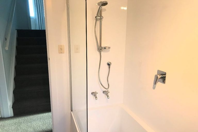 Photo of property in 1/8a Elmwood Road, Strowan, Christchurch, 8052