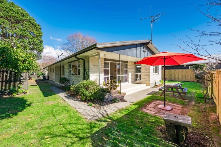 Photo of property in 15 Kohekohe Road, Waikanae, 5036