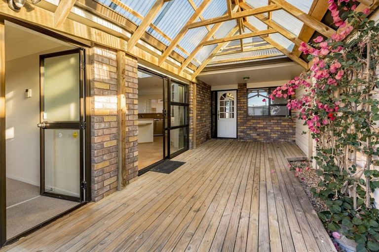 Photo of property in 9 Dawick Street, Foxton Beach, Foxton, 4815