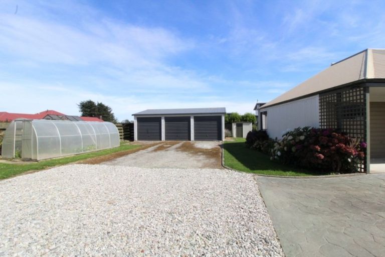 Photo of property in 37 Anne Street, Winton, 9720