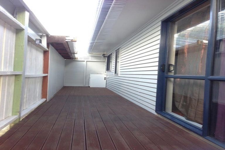 Photo of property in 74 Ridge Road, Howick, Auckland, 2014