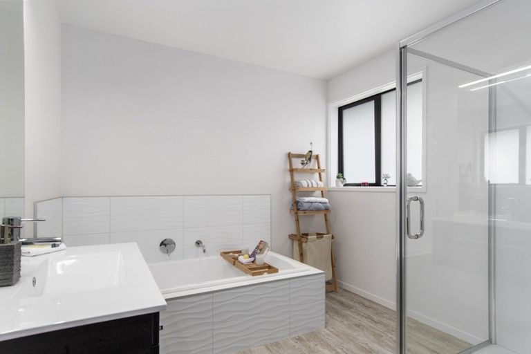 Photo of property in 15 Anglers Way, Omokoroa, 3114