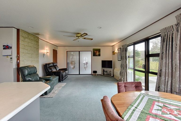 Photo of property in 5 Raeburn Place, Gore, 9710