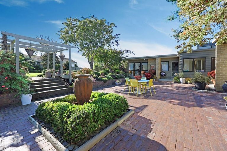 Photo of property in 11 Leven Street, South Hill, Oamaru, 9400