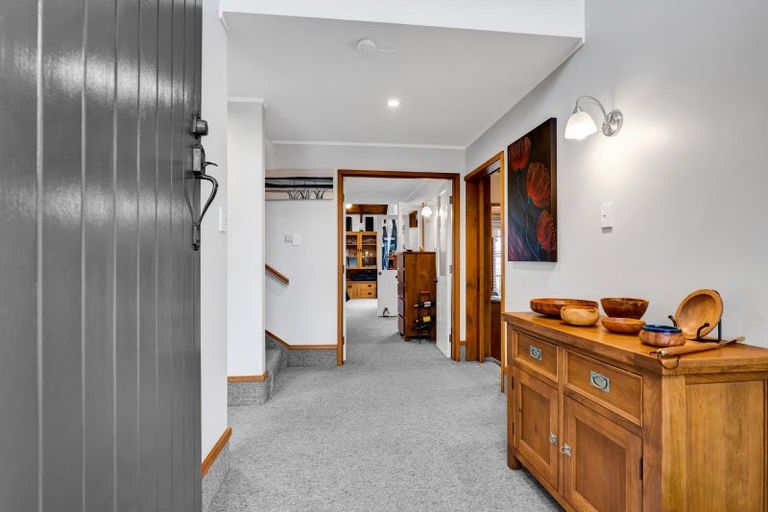 Photo of property in 52 Bayly Road, Blagdon, New Plymouth, 4310