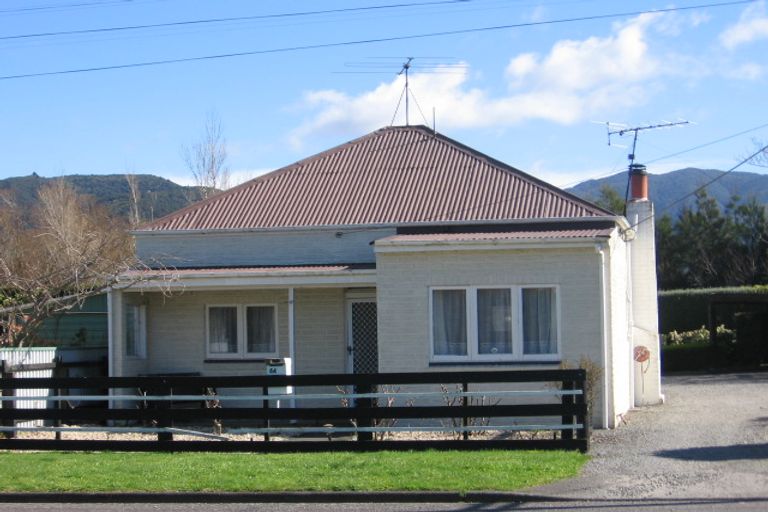Photo of property in 44 Waite Street, Featherston, 5710