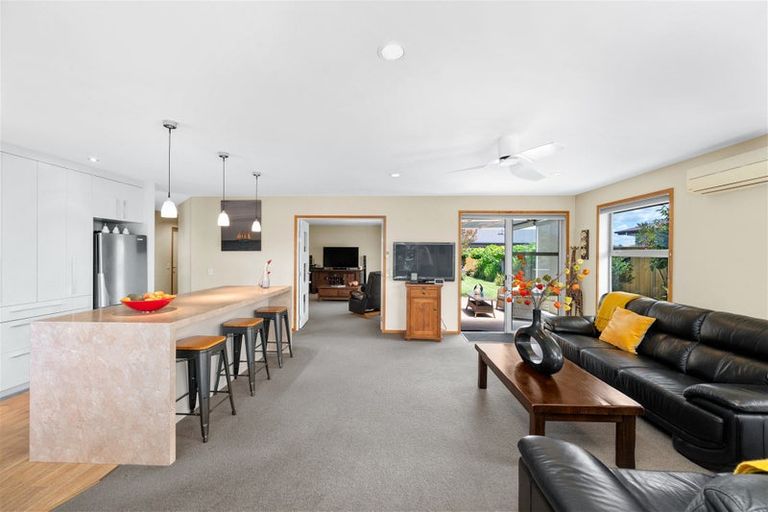 Photo of property in 12 Kitakita Grove, Motueka, 7120