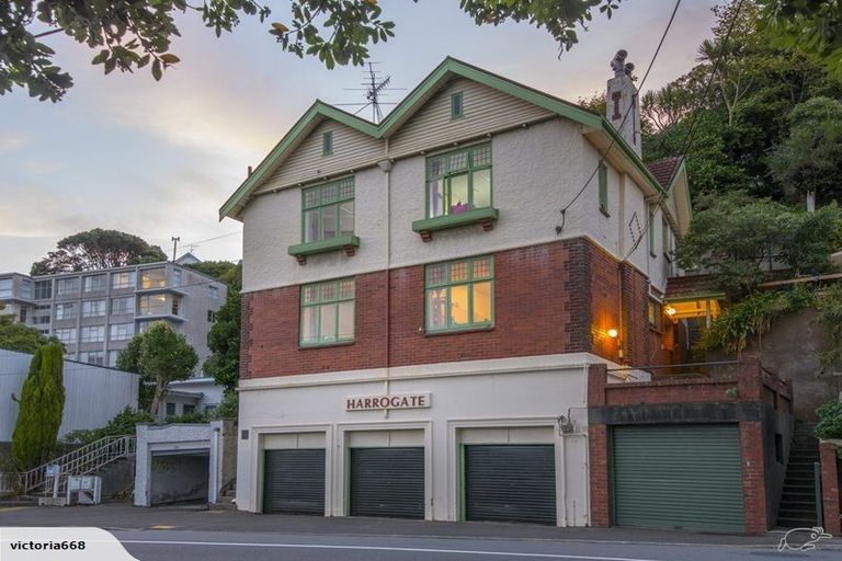 Photo of property in 84a Salamanca Road, Kelburn, Wellington, 6012