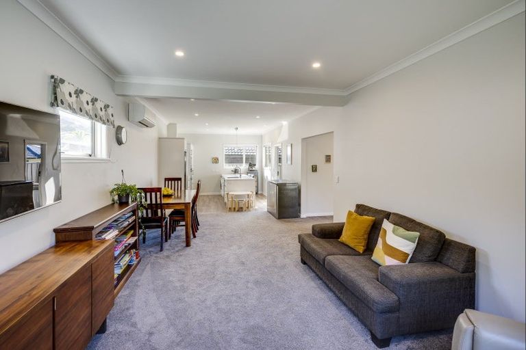 Photo of property in 91 Puketapu Road, Taradale, Napier, 4112