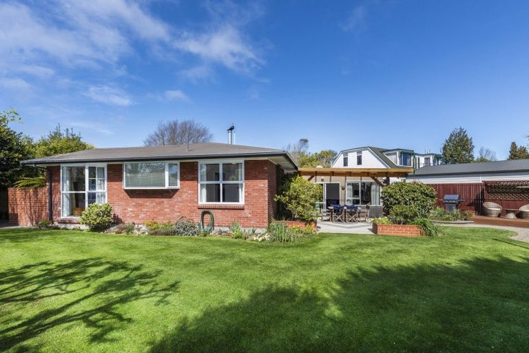 Photo of property in 53 Waitikiri Drive, Parklands, Christchurch, 8083
