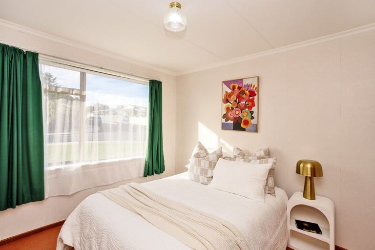Photo of property in 2 Skye Street, Heidelberg, Invercargill, 9812