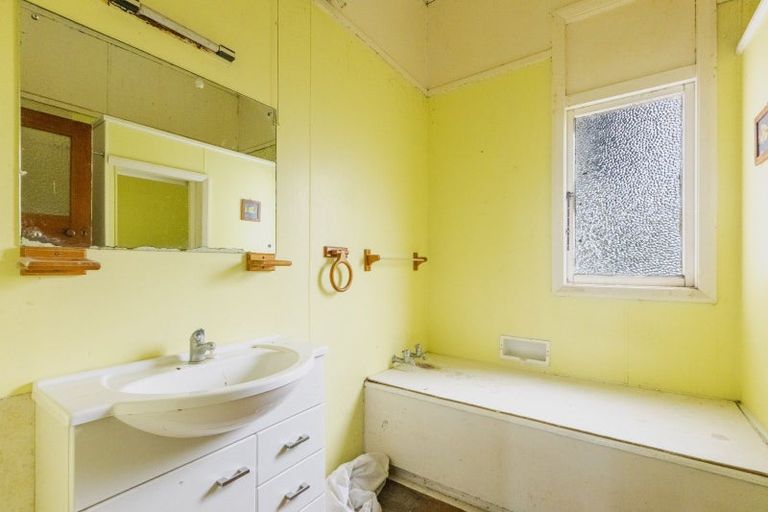 Photo of property in 9 Nancy Street, Takapau, 4203