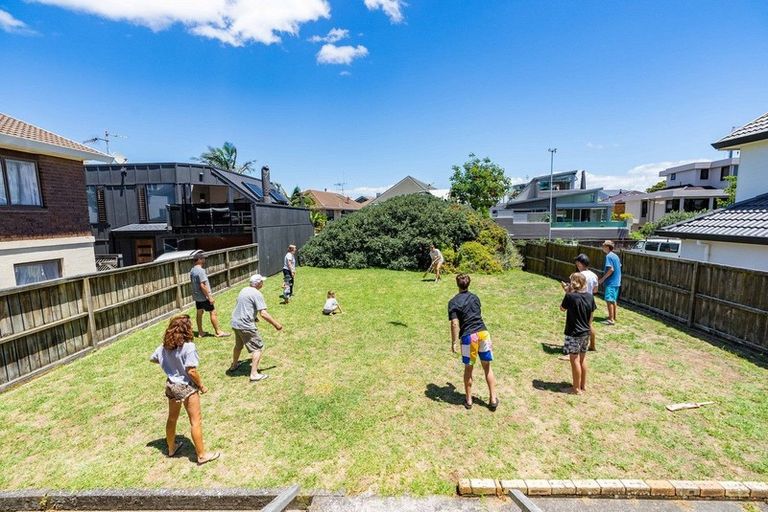 Photo of property in 39 Marine Parade, Mount Maunganui, 3116