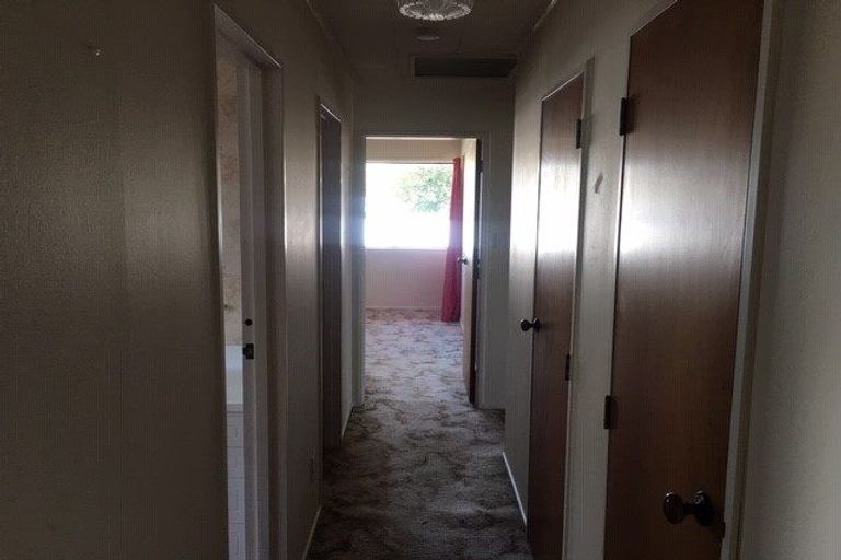 Photo of property in 214 Warwick Road, Mayfair, Hastings, 4122