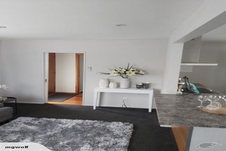 Photo of property in 1/5 Milnebank Street, Upper Riccarton, Christchurch, 8041