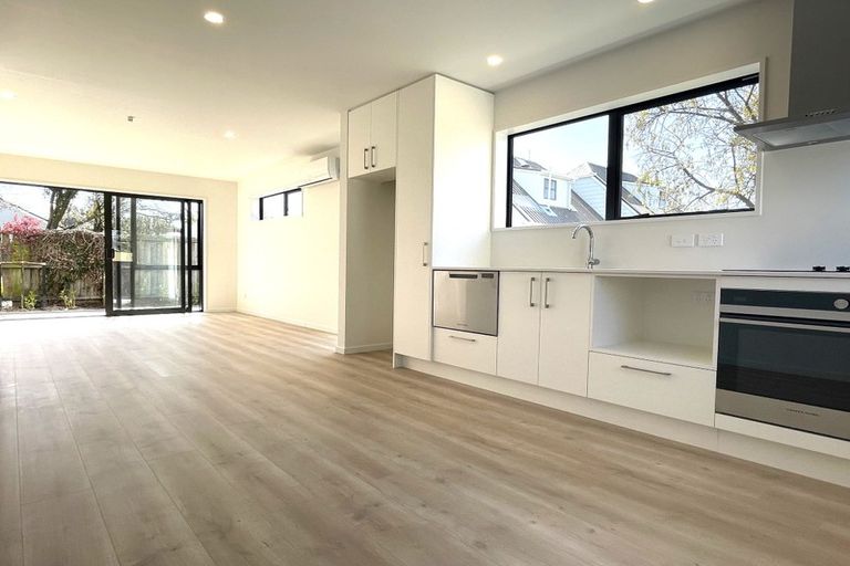 Photo of property in 17c Dickens Street, Addington, Christchurch, 8024